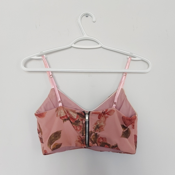 Floral Crop Top - Picture 4 of 5